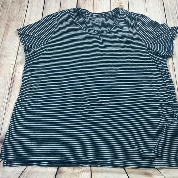 Eddie Bauer White and Blue Short Sleeve Relaxed T-Shirt. Size XXL - Picture 1 of 5